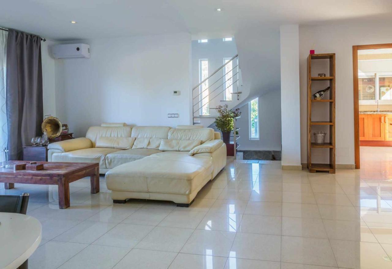 Mas Mestre Con Una Capacidad De 6 A 8 Huespedes Cerca De Sitges Olivella Exteriör bild